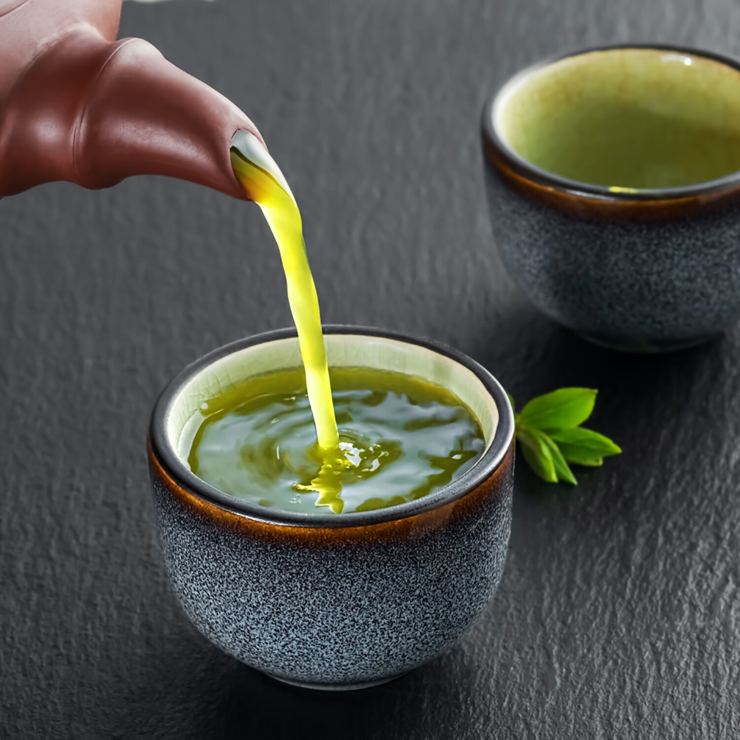 綠茶是綠色 地中海飲食 中的重要成分,具有 減重 及改善 肥胖 的作用。